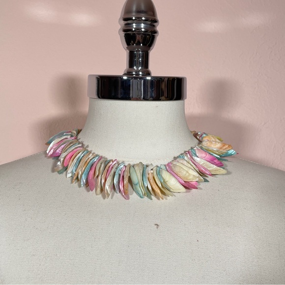 Vintage HAWAIIAN Real SHELL Rainbow Mermaid Core Summer Beach Vacation Necklace - Picture 8 of 9
